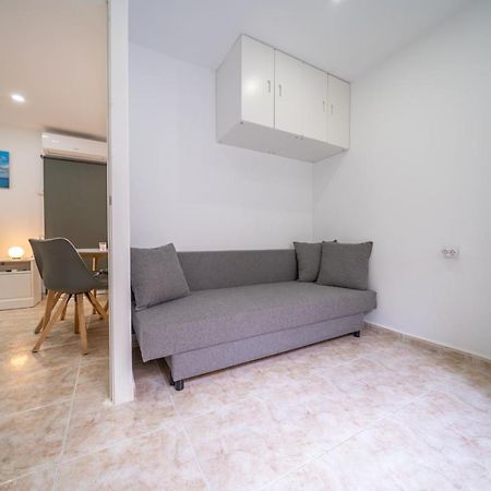 Homeholidaysrentals Chiara - Costa Brava Blanes Bagian luar foto