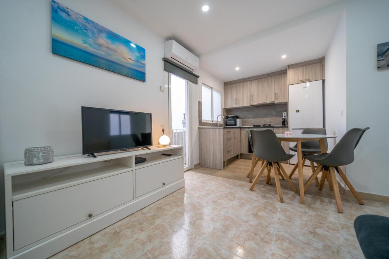 Homeholidaysrentals Chiara - Costa Brava Blanes Bagian luar foto