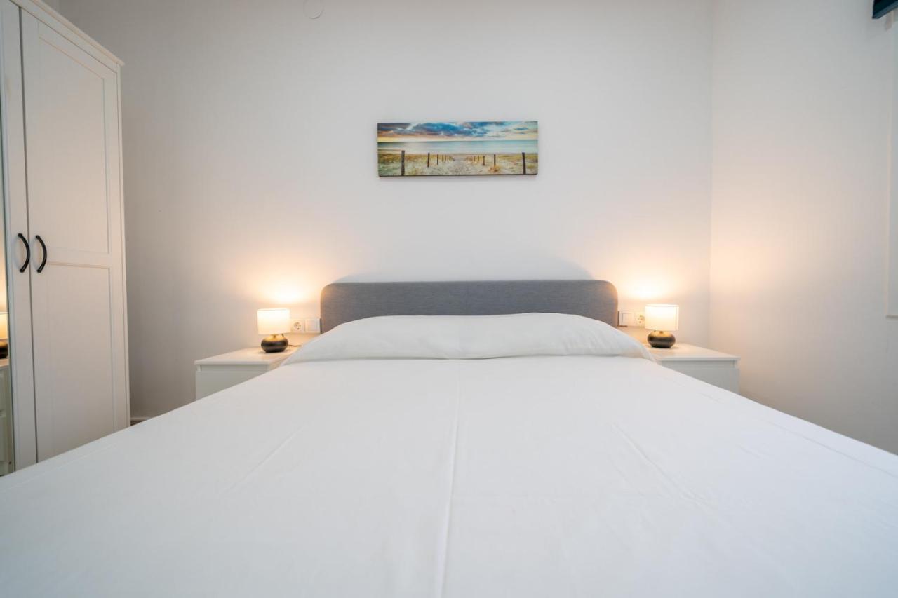 Homeholidaysrentals Chiara - Costa Brava Blanes Bagian luar foto
